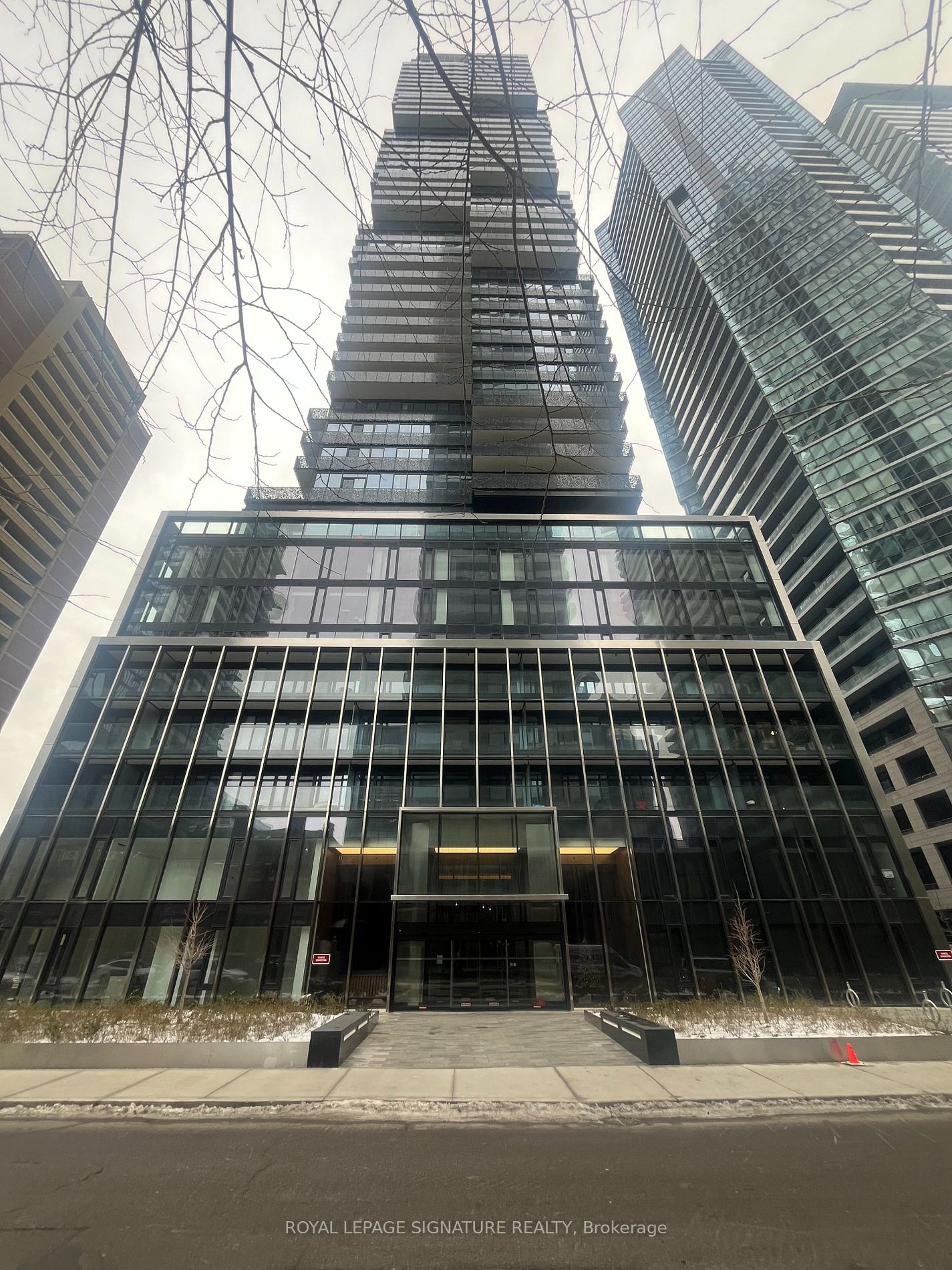 55 Charles St E, unit 3112 for rent