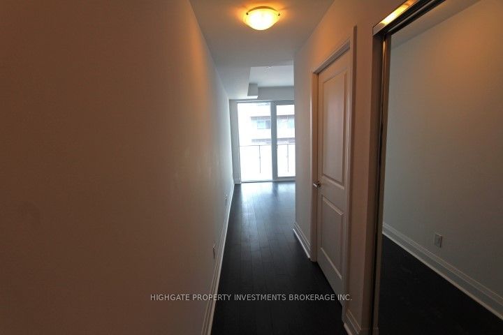 1080 Bay St, unit 4007 for rent