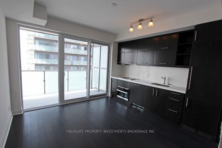 1080 Bay St, unit 4007 for rent