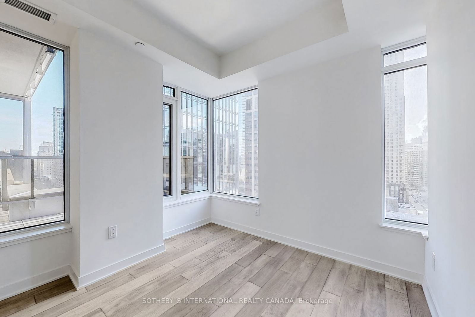 11 Yorkville Ave, unit 1010 for rent