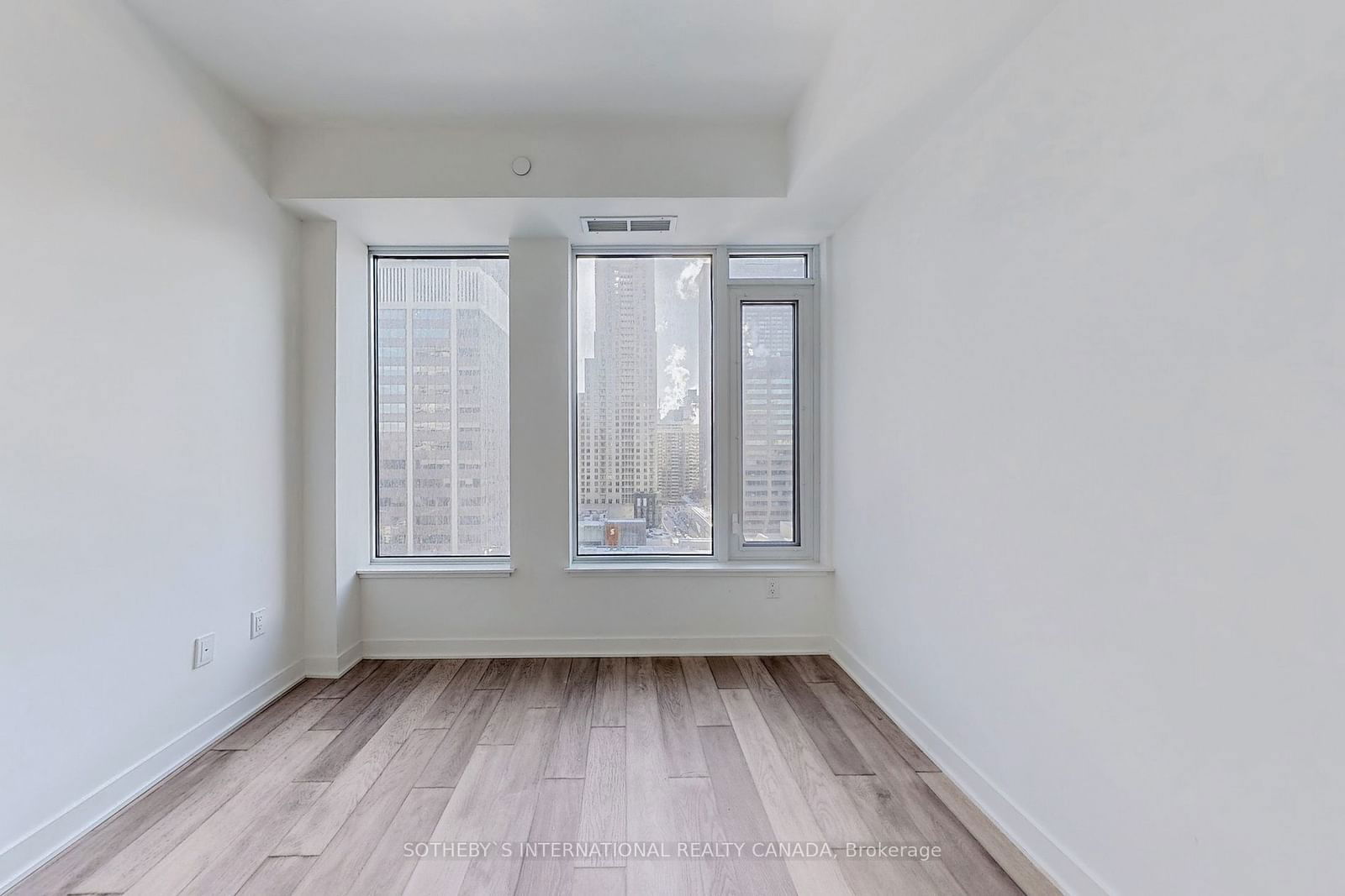 11 Yorkville Ave, unit 1010 for rent