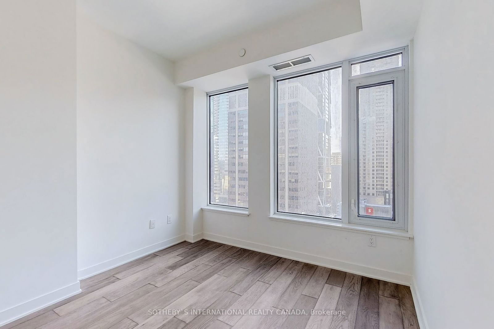 11 Yorkville Ave, unit 1010 for rent