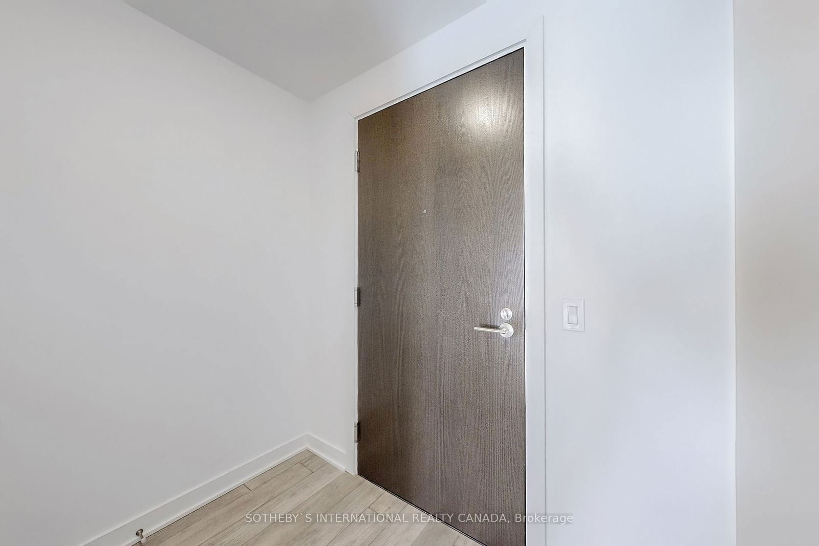 11 Yorkville Ave, unit 1010 for rent