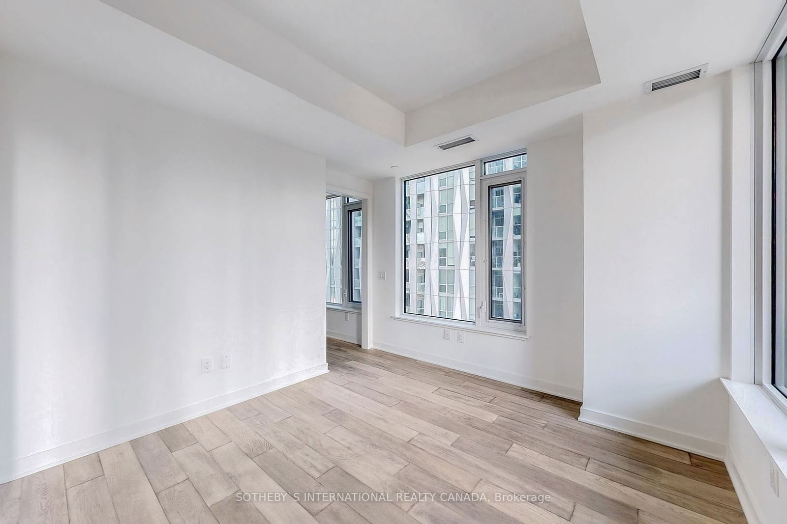 11 Yorkville Ave, unit 1010 for rent