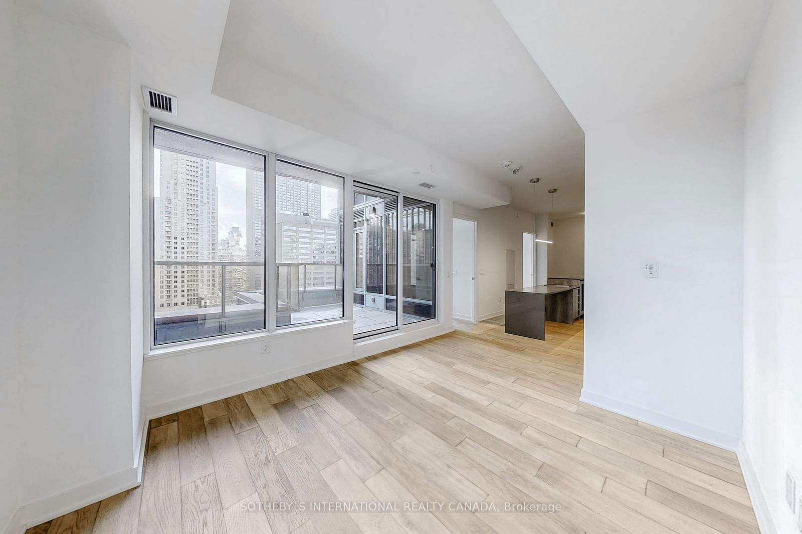 11 Yorkville Ave, unit 1010 for rent