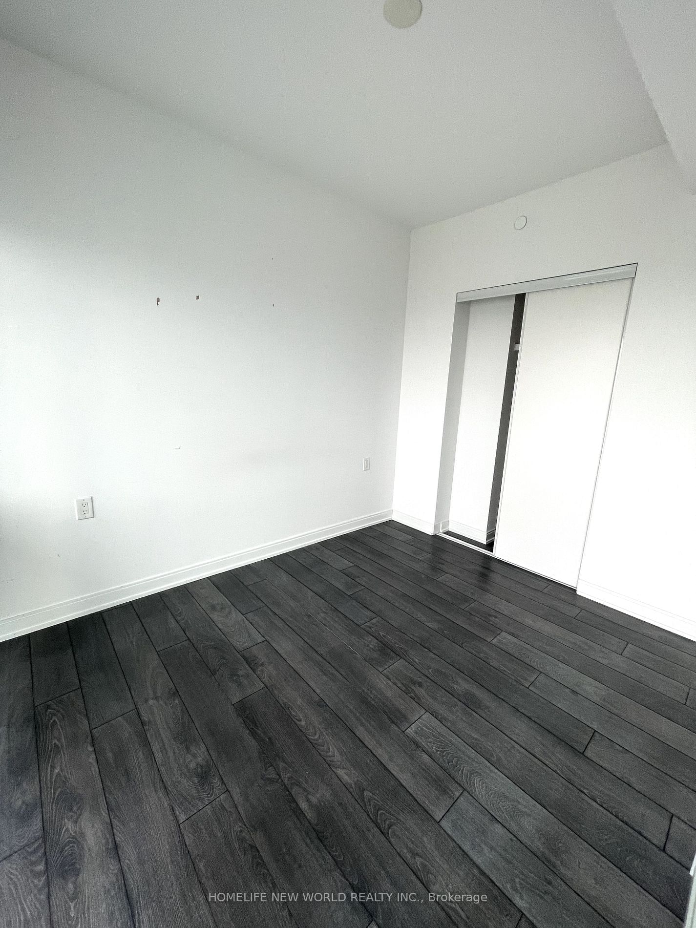 50 Charles St E, unit 4209 for rent