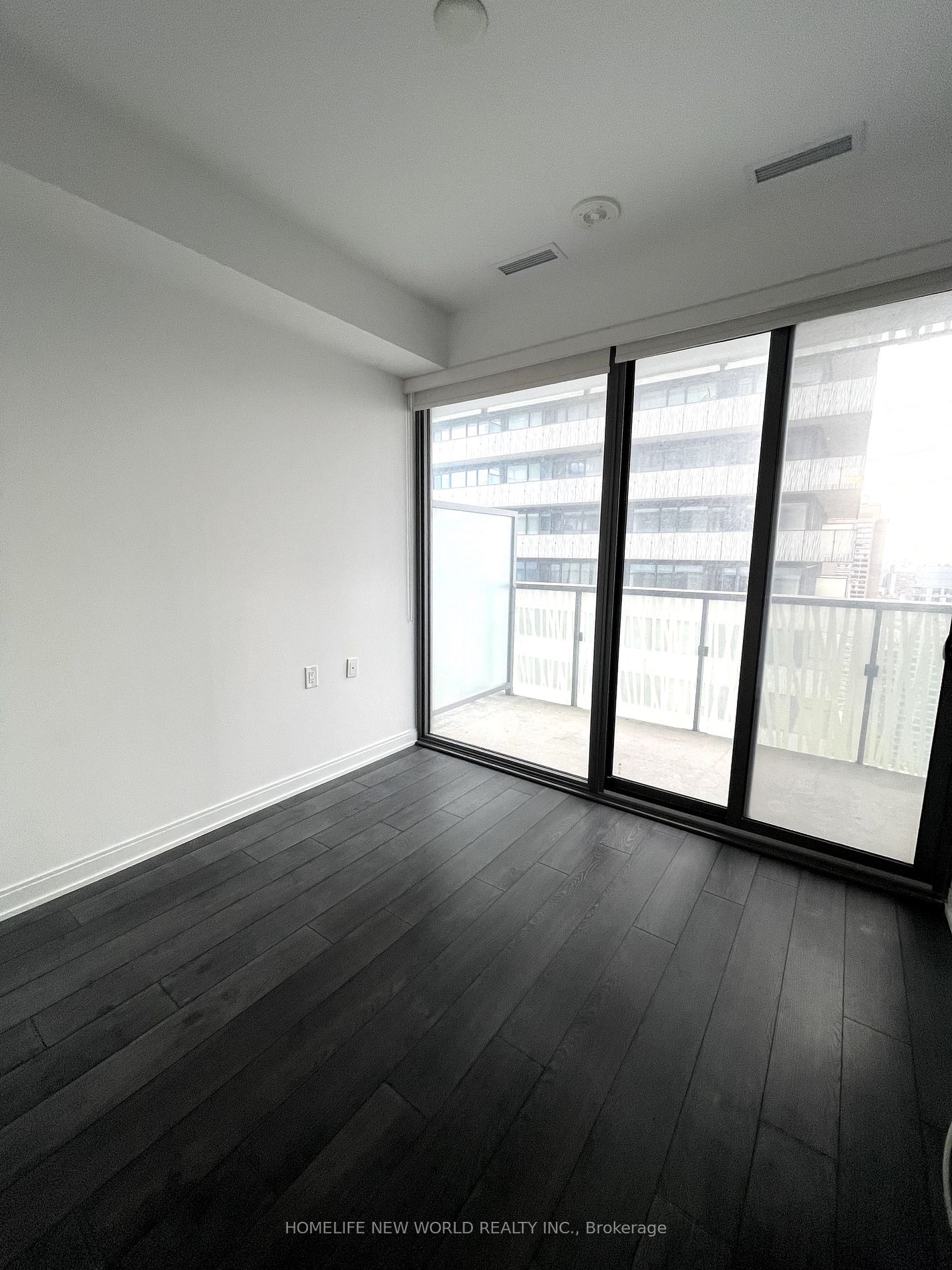 50 Charles St E, unit 4209 for rent