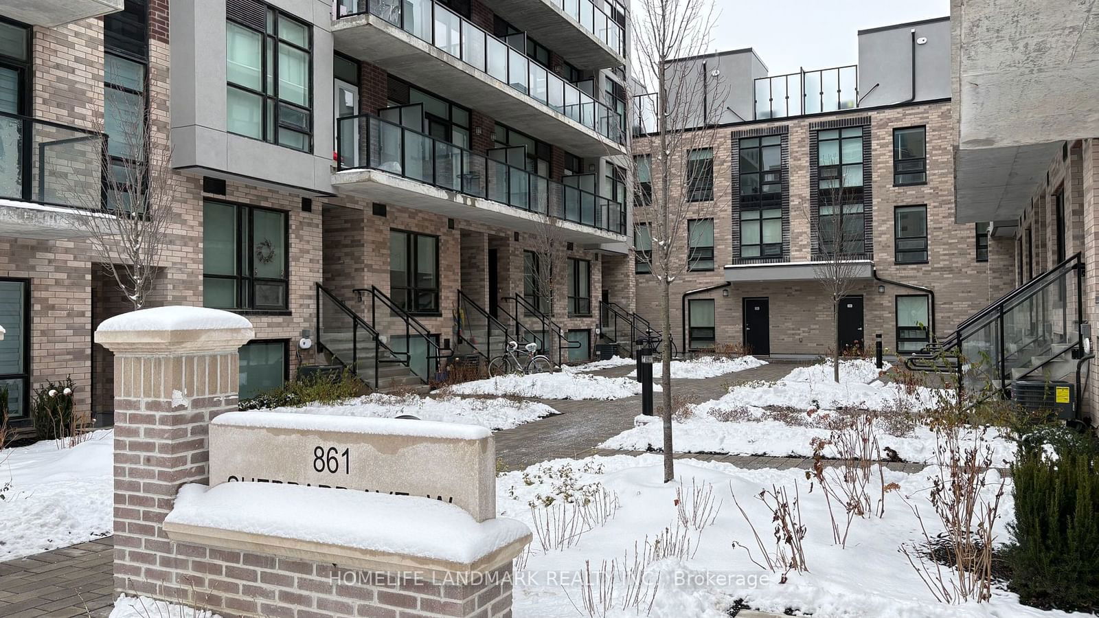 861 Sheppard Ave W, unit TH 33 for rent