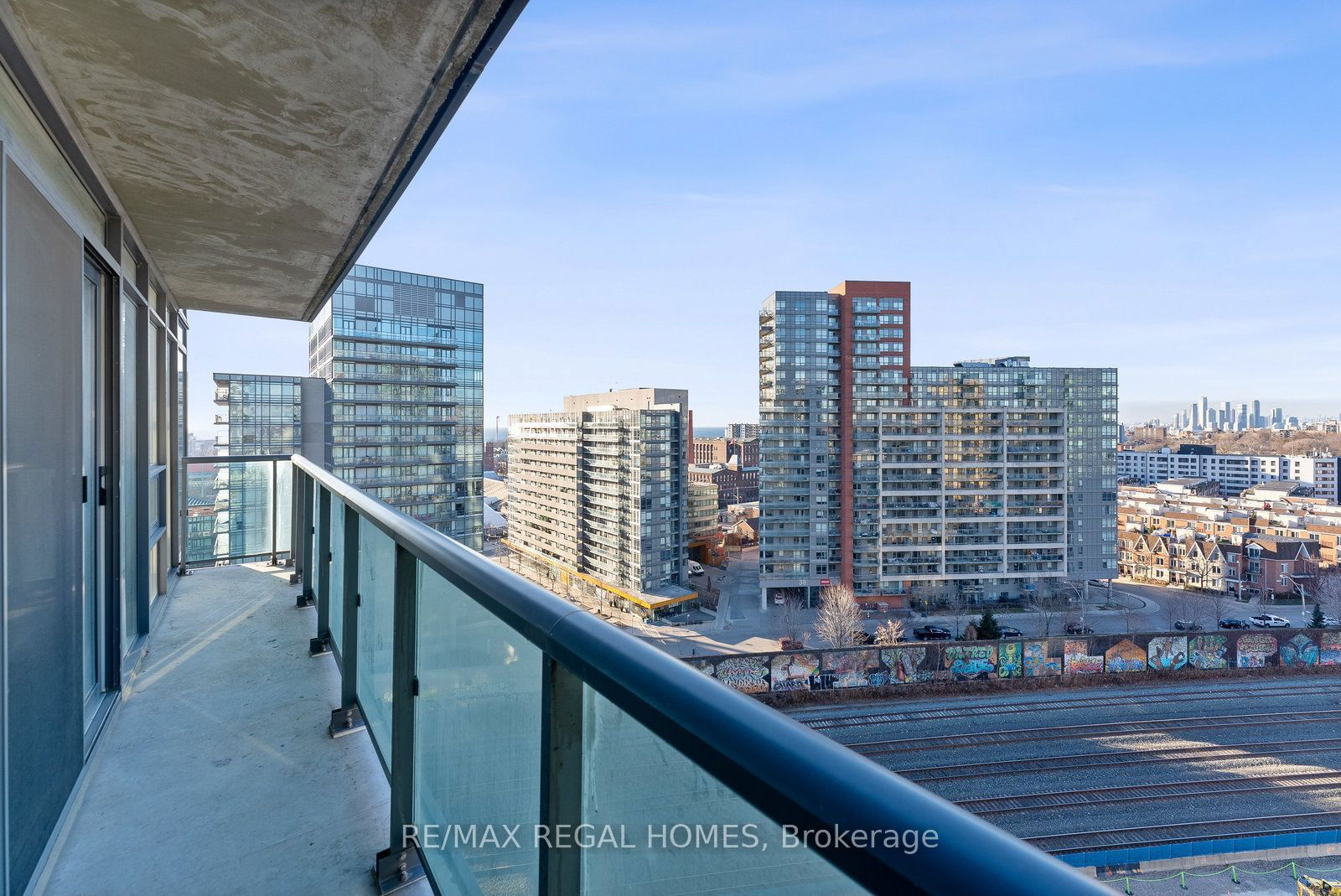 36 Lisgar St, unit 1609W for rent