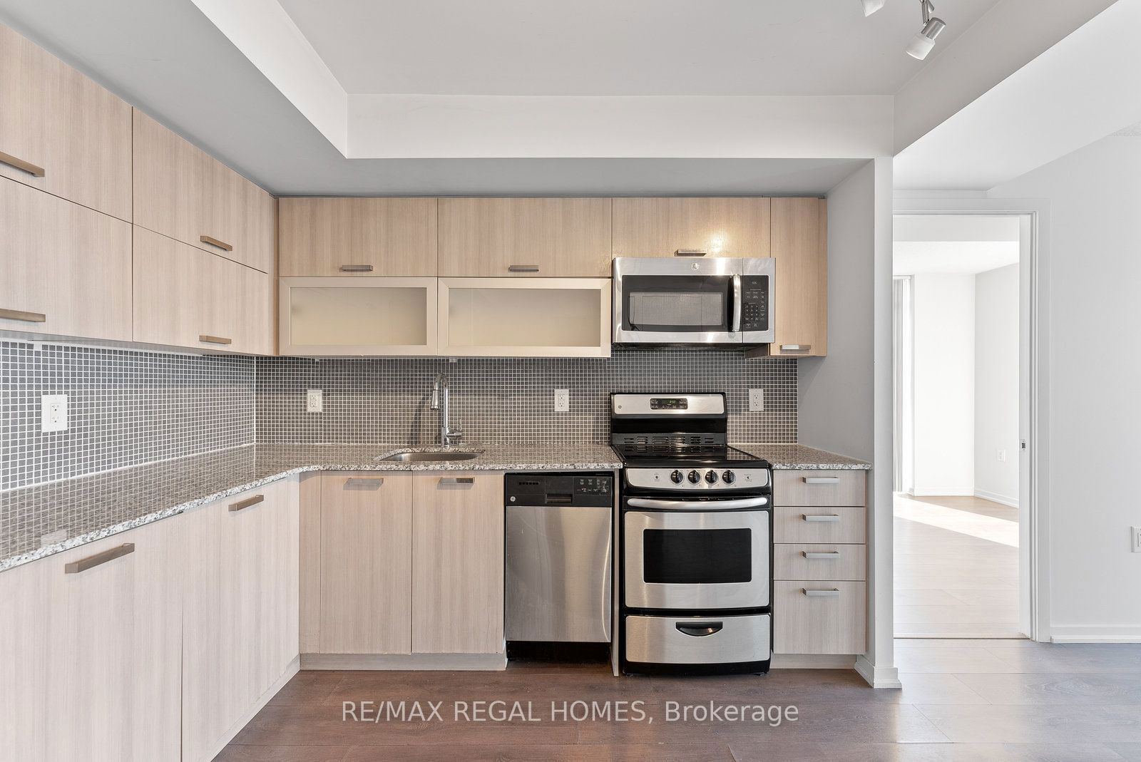 36 Lisgar St, unit 1609W for rent