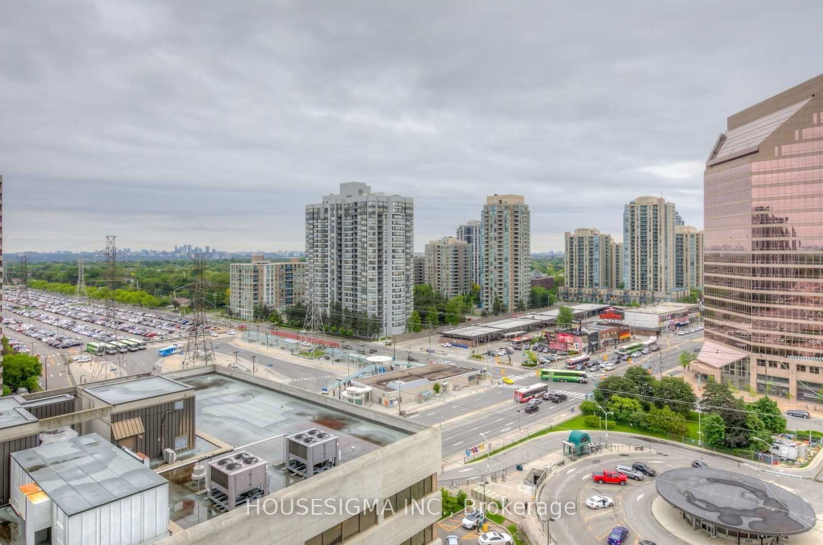 5740 Yonge St, unit 1501 for rent