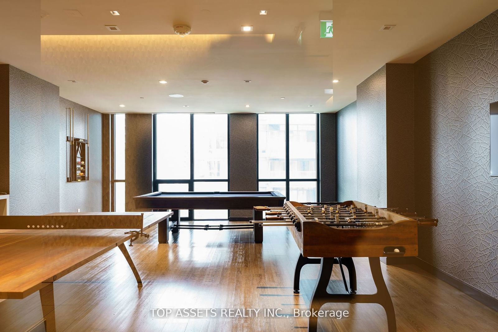 1 Yorkville Ave, unit 3701 for rent