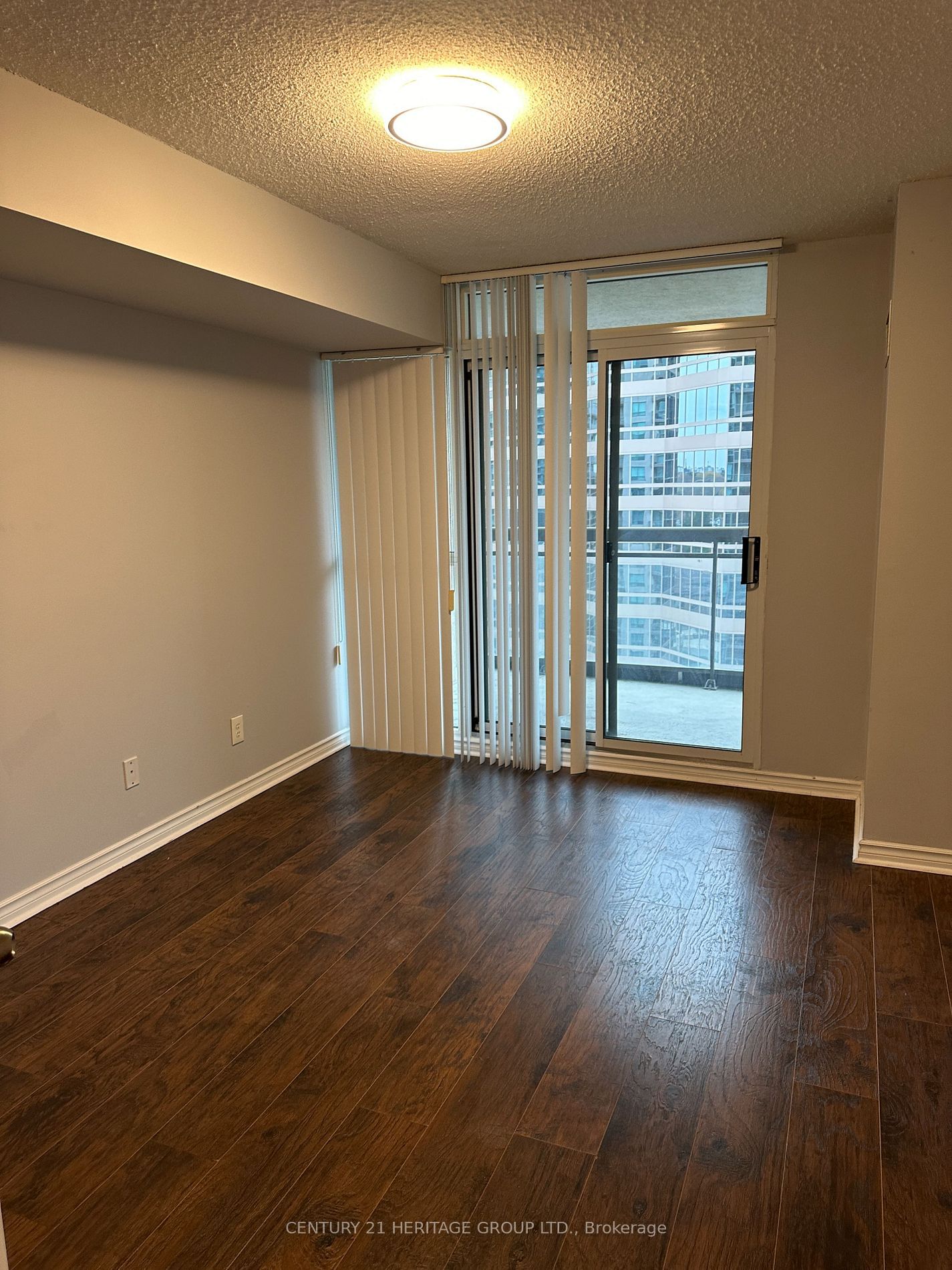 18 Parkview Ave, unit 1601 for rent