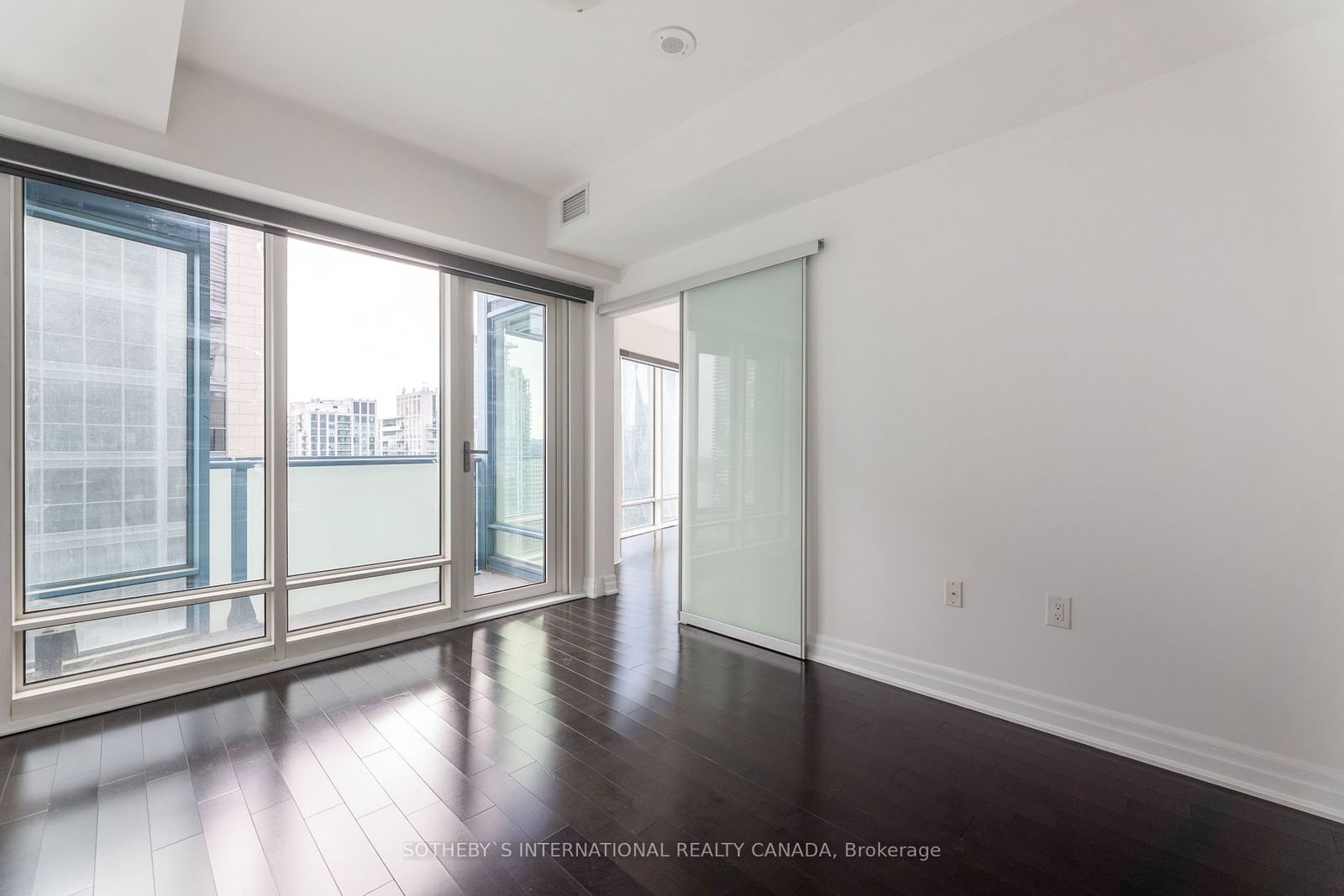 8 The Esplanade, unit 3302 for sale