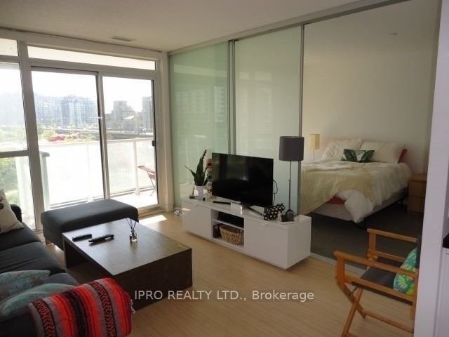 75 Queens Wharf Rd, unit 602 for rent