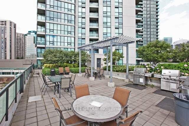 16 Harbour St, unit 4001 for rent