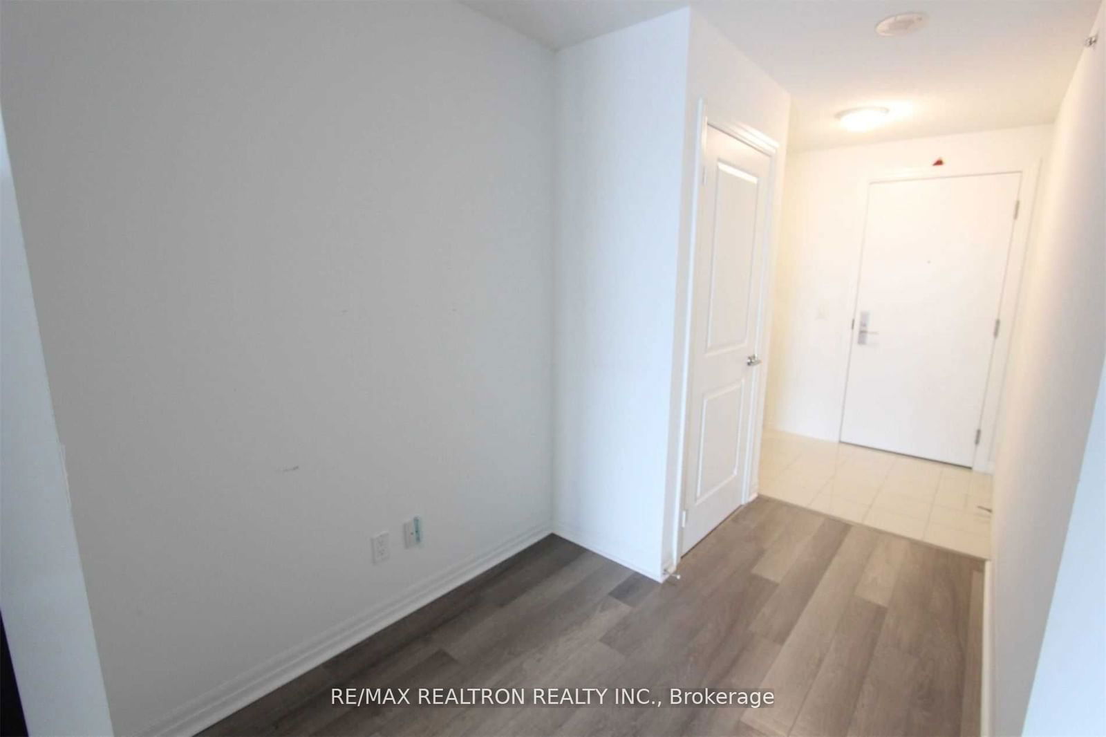 275 Yorkland Rd, unit 1004 for rent