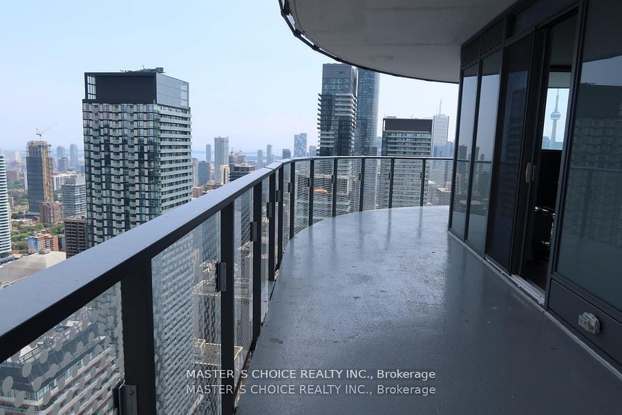 11 Wellesley St W, unit 4702 for rent