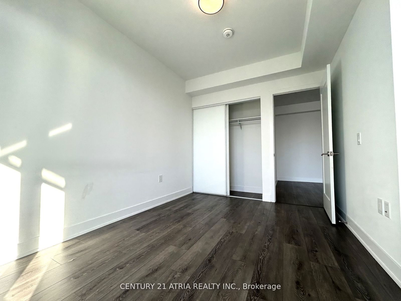 575 Bloor St E, unit 3311 for rent