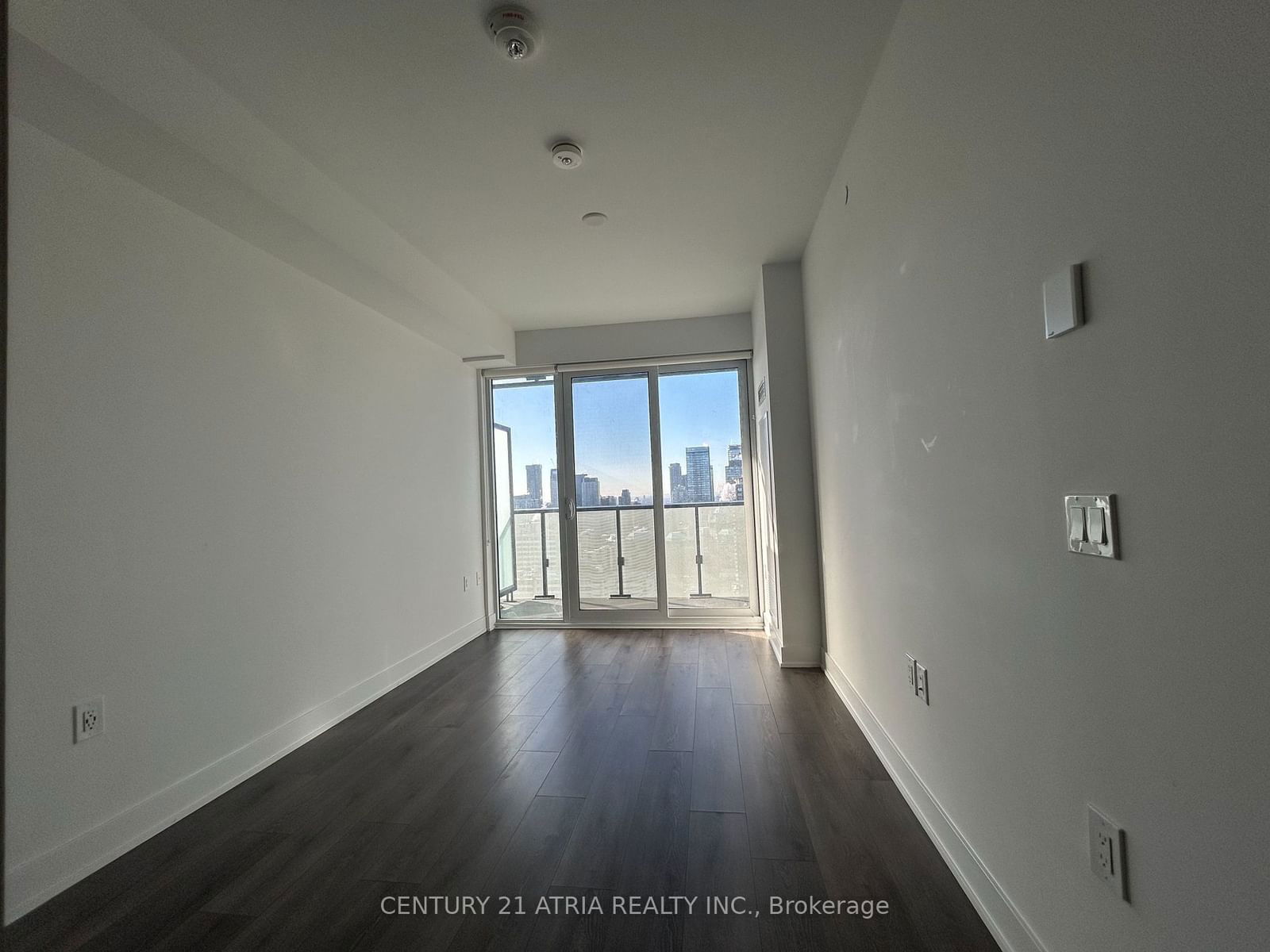 575 Bloor St E, unit 3311 for rent