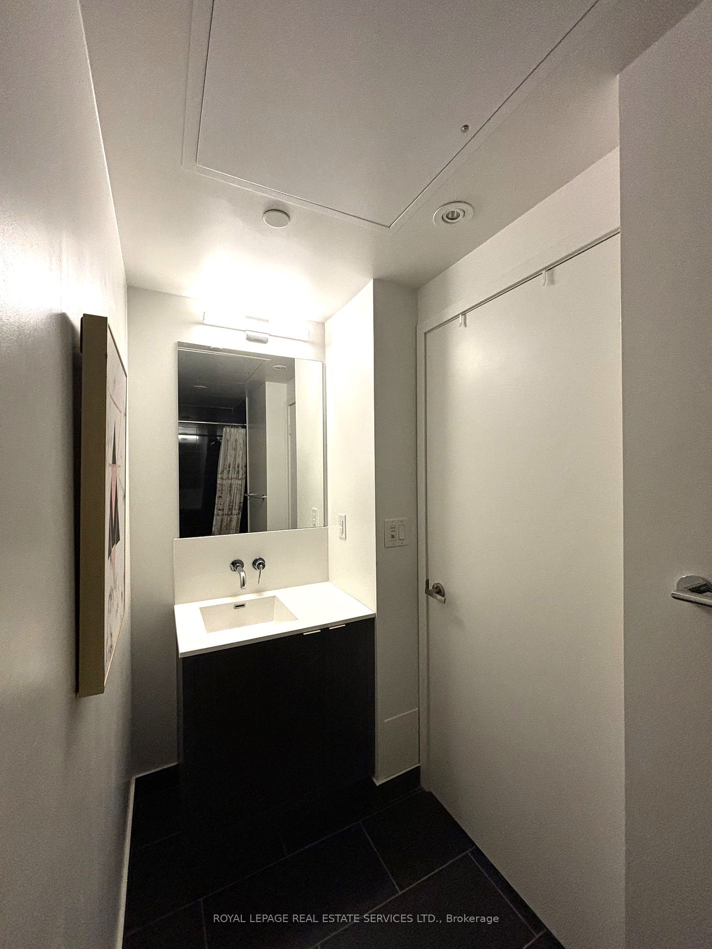 100 Harbour St, unit 2707 for rent