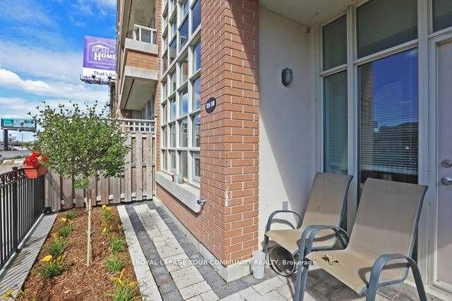 6 Pirandello St, unit Th 18 for rent