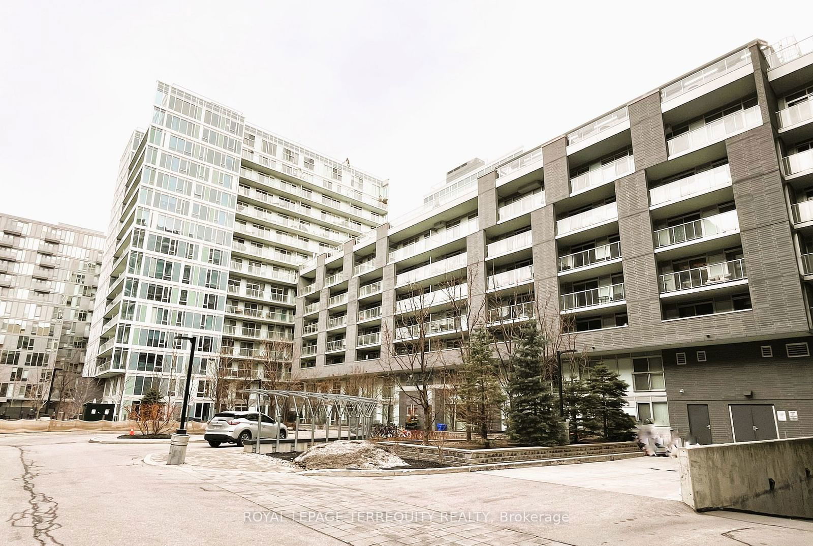 555 Wilson Ave, unit E318 for rent