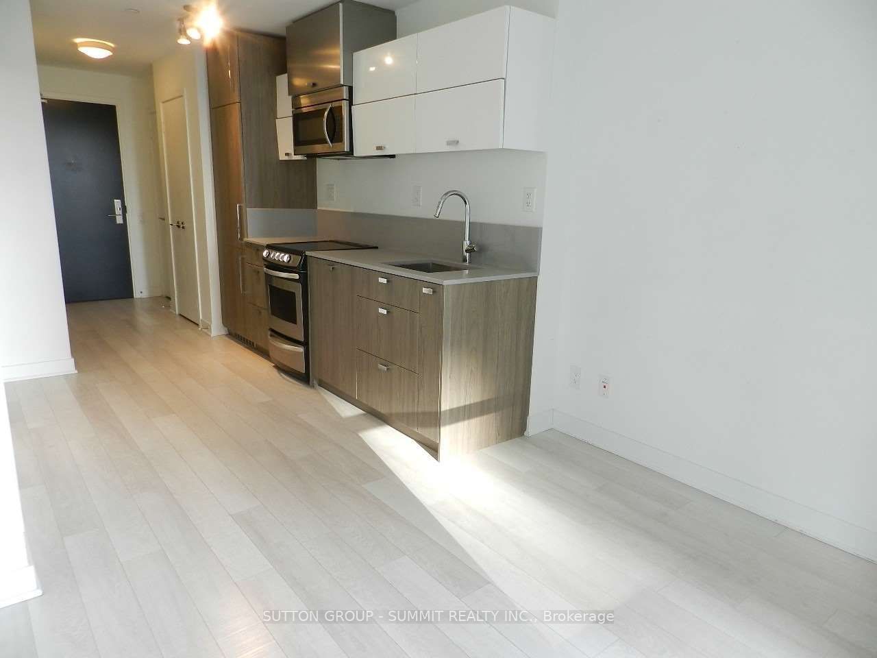 290 Adelaide St W, unit 1702 for rent