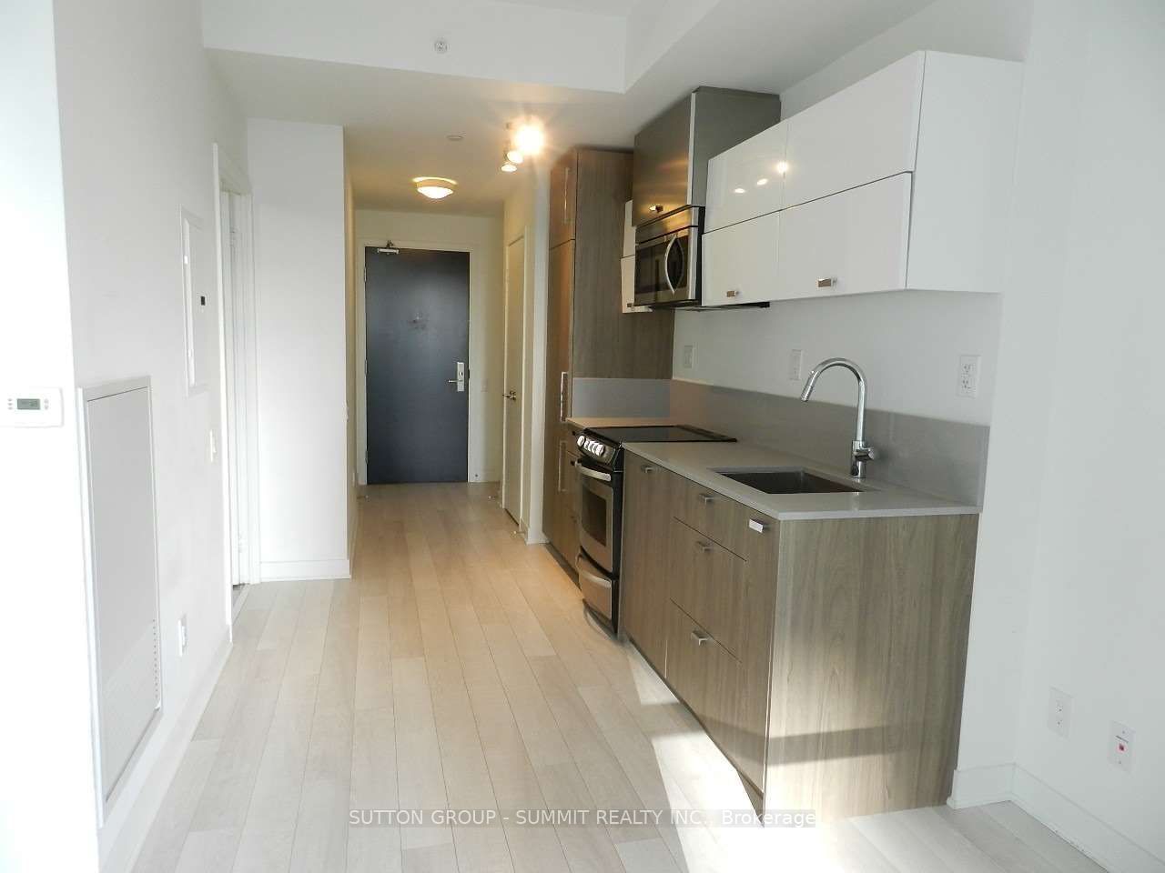 290 Adelaide St W, unit 1702 for rent