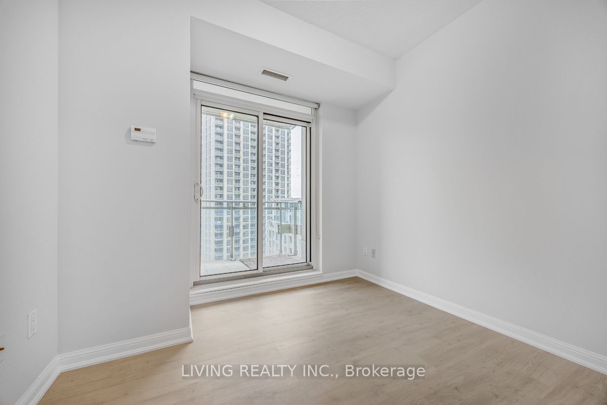 628 Fleet St, unit 1207 for rent