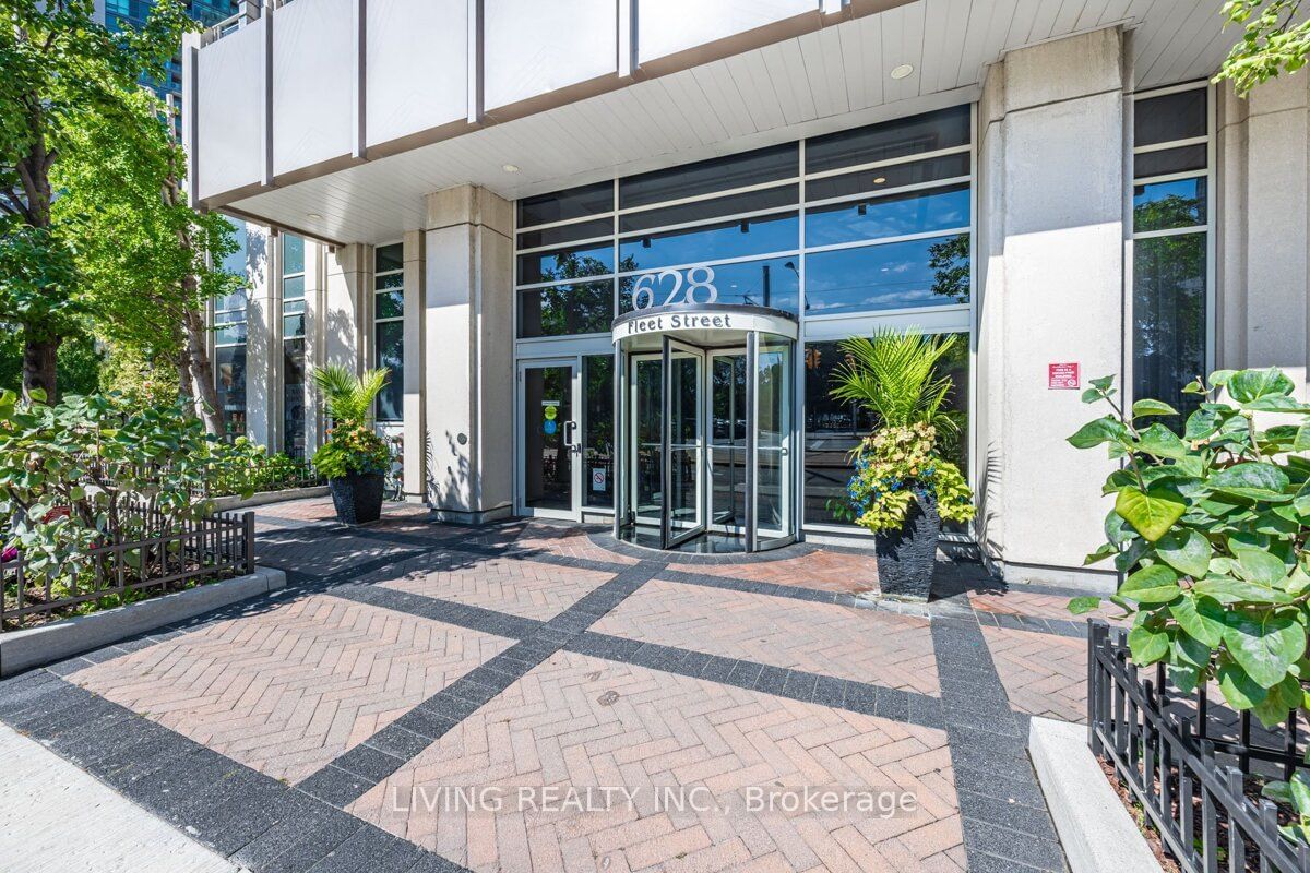 628 Fleet St, unit 1207 for rent