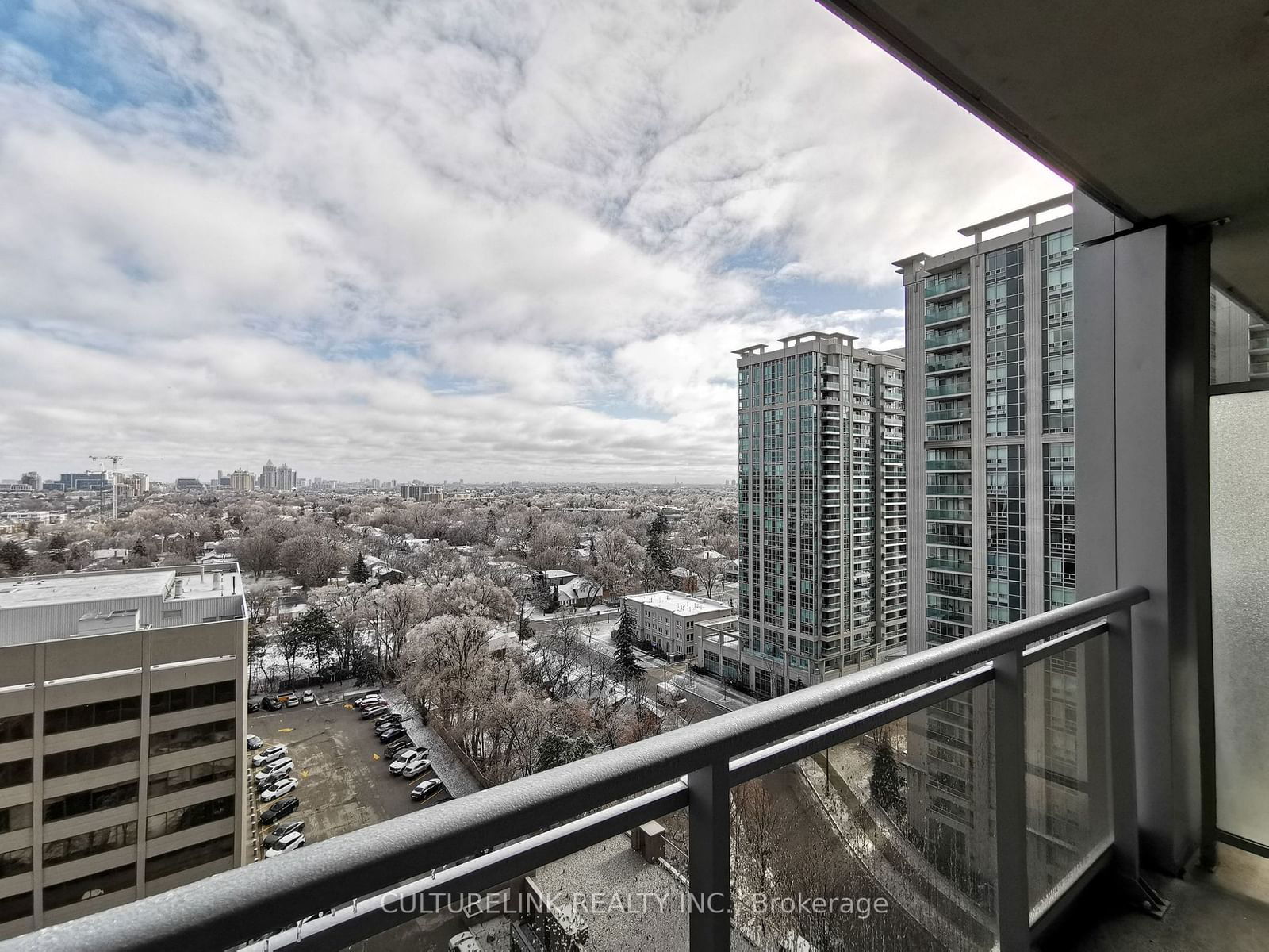 23 Sheppard Ave E, unit 1607 for rent