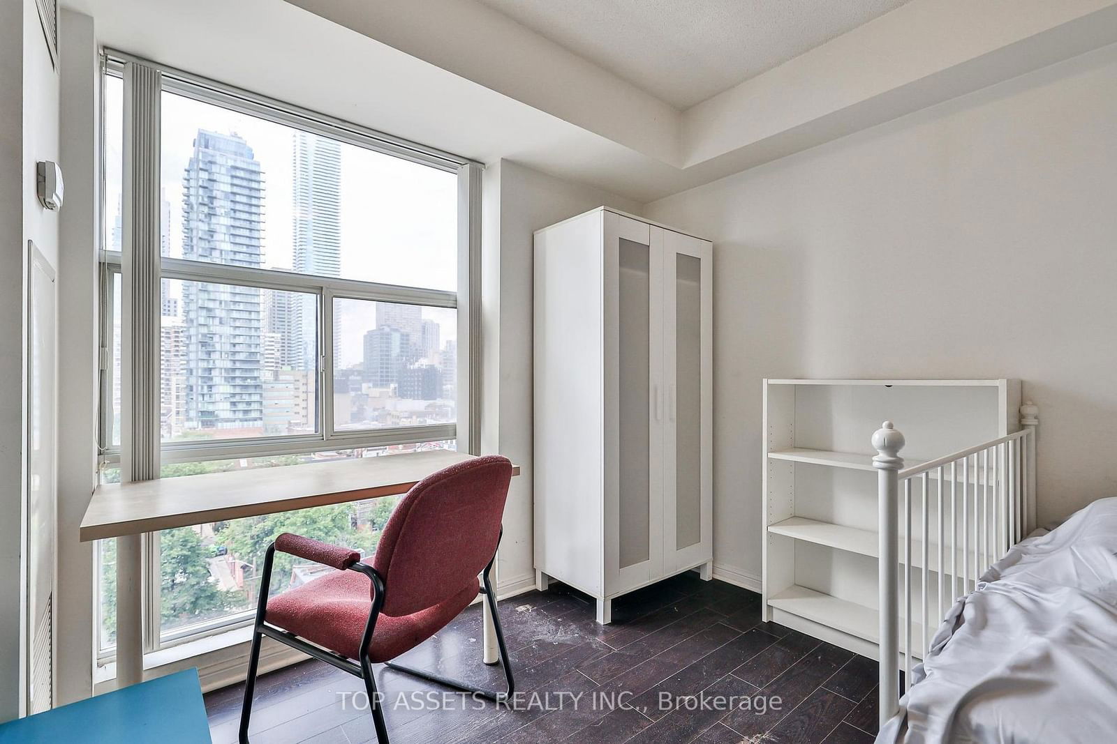 11 St Joseph St, unit 1211 for rent