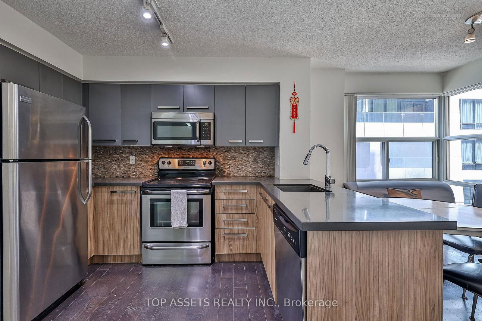 11 St Joseph St, unit 1211 for rent