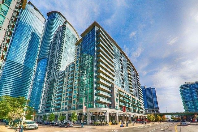 19 Grand Trunk Cres, unit 509 for rent