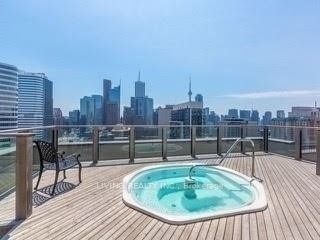 633 Bay St, unit 1704 for rent