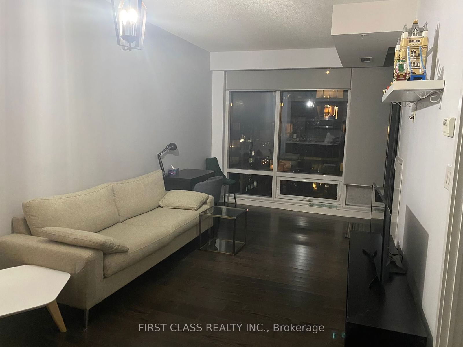 295 Adelaide St W, unit 3708 for rent