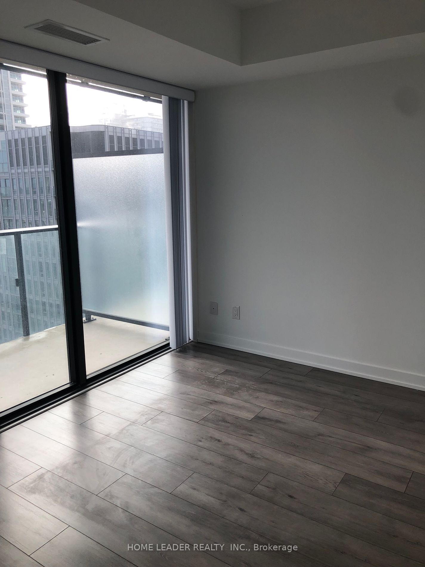 47 Mutual St, unit 2908 for rent