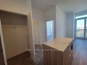 15 HOLMES Ave, unit 2406 for rent