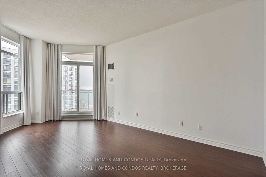 410 Queens Quay W, unit Lph6 for rent