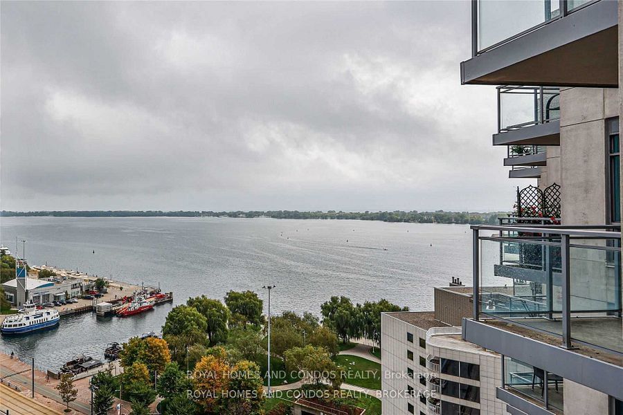 410 Queens Quay W, unit Lph6 for rent