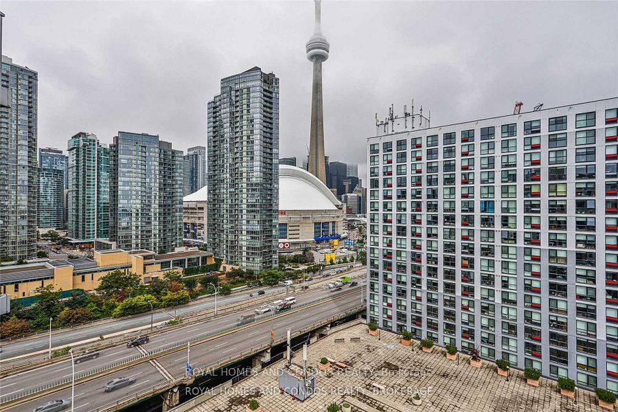 410 Queens Quay W, unit Lph6 for rent