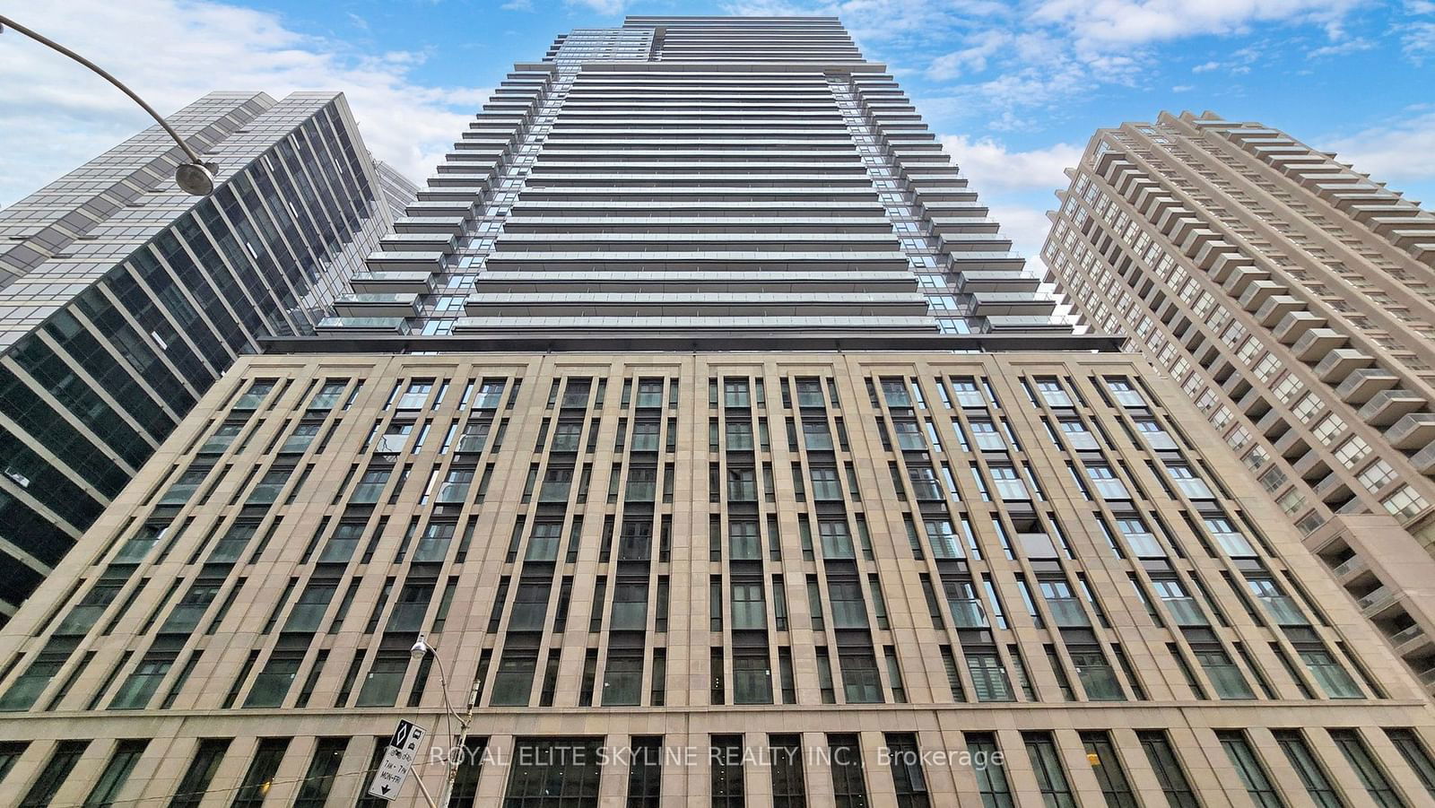 955 Bay St, unit 310 for sale