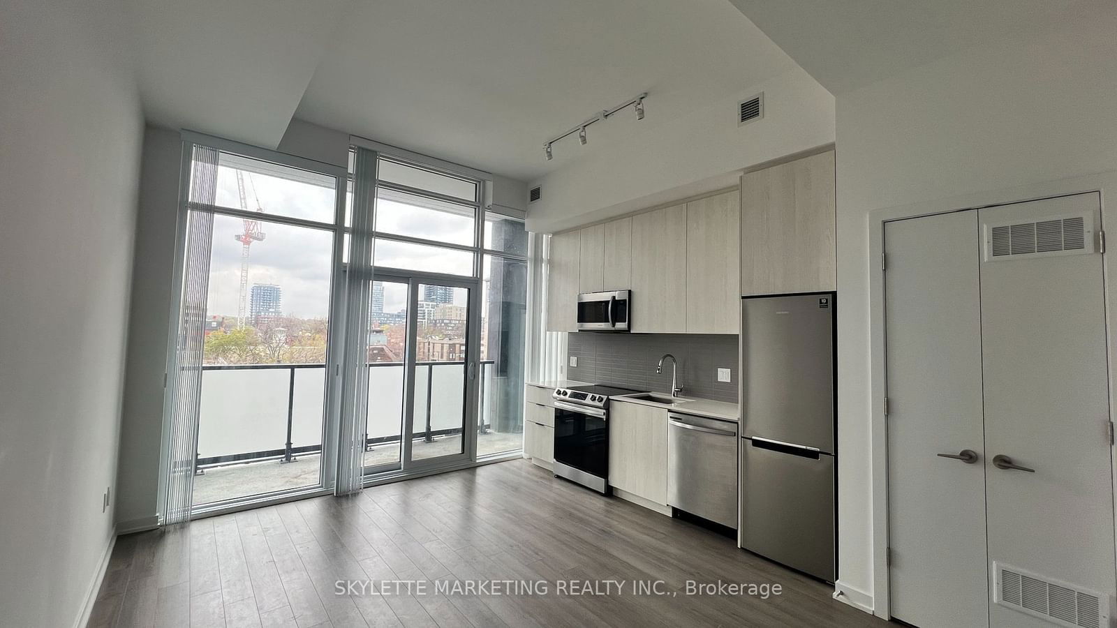 50 Power St, unit 424 for rent