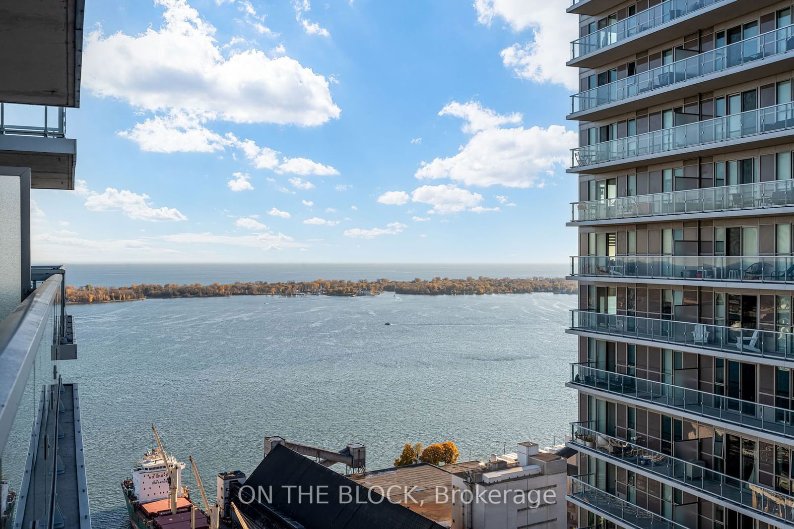 20 Richardson St, unit 3307 for sale