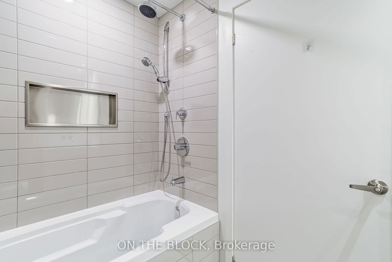 20 Richardson St, unit 3307 for sale