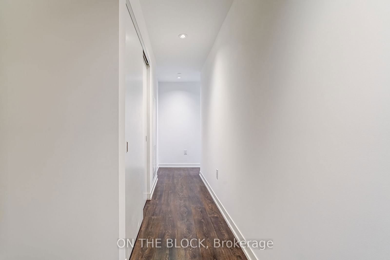 20 Richardson St, unit 3307 for sale