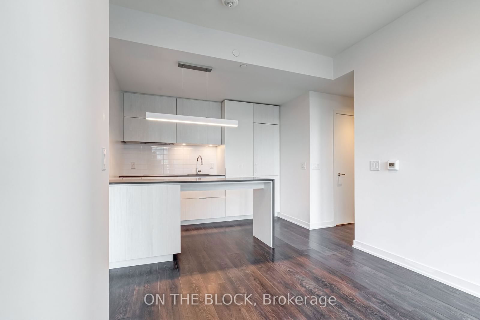 20 Richardson St, unit 3307 for sale