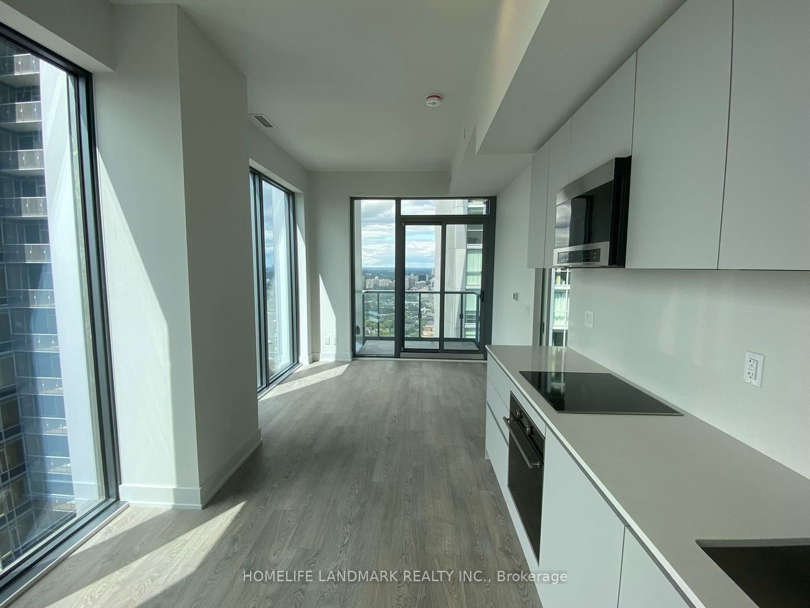 8 Cumberland St, unit 4702 for rent