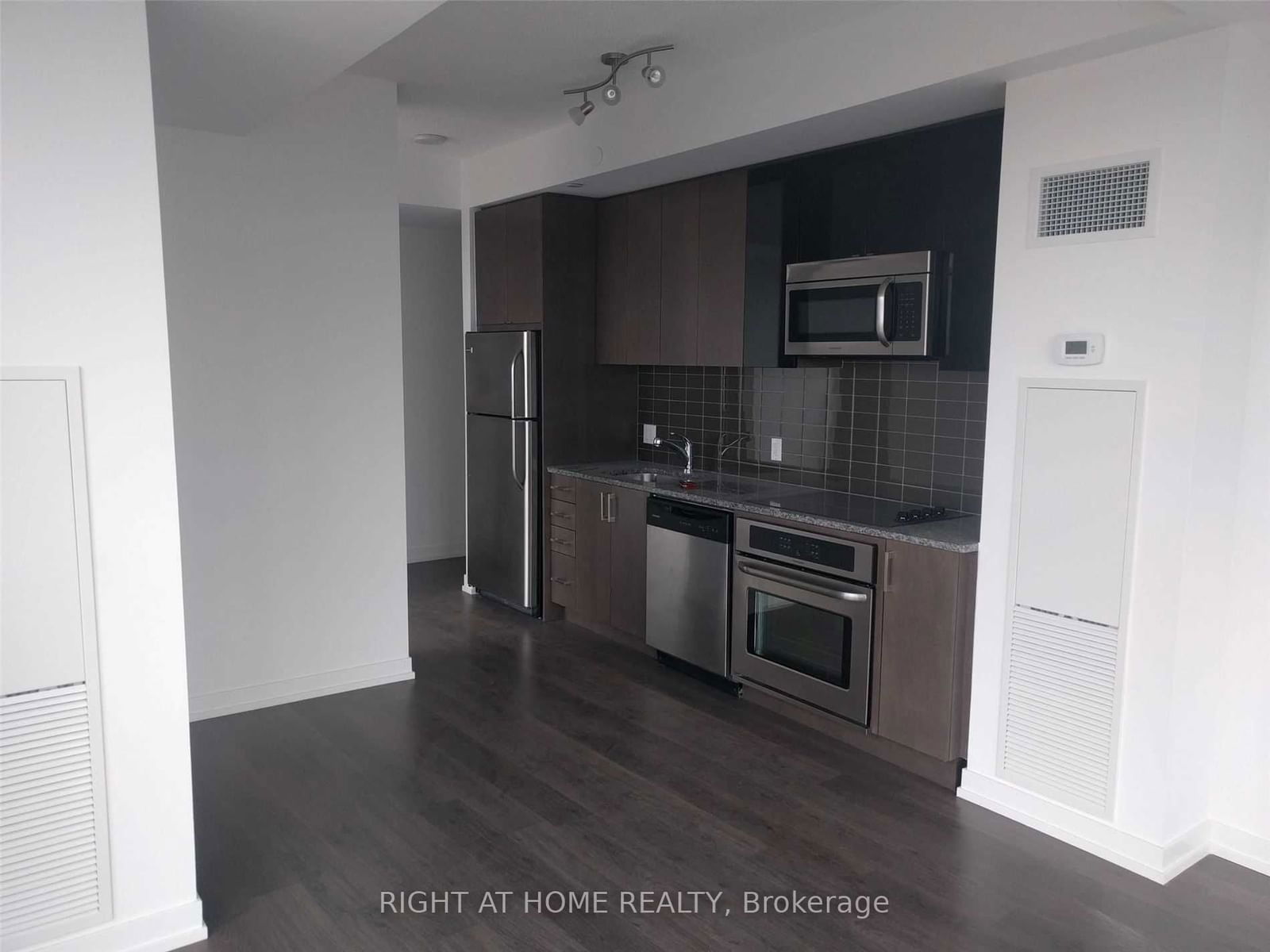 98 LILLIAN St, unit 1815 for rent